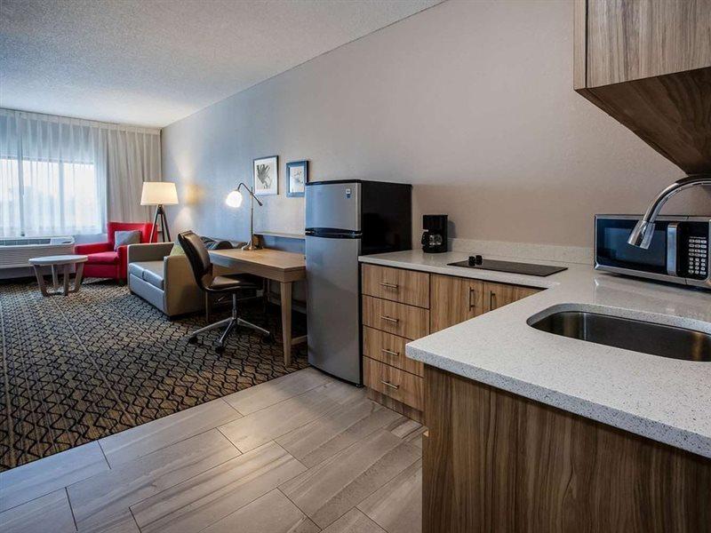 Days Inn&Suites by Wyndham Rochester Hills MI Exterior foto